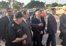 وزير الداخلية يتفقد الحالة الأمنية باستاد برج العرب قبل مباراة القمة.. ولاعبو الفريقين يصلون الملعب