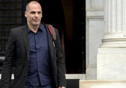 بعد رفض الشعب خطة الإنقاذ الاقتصادي.. وزير المالية اليوناني يعلن استقالته من منصبه