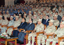 الشئون المعنوية تعرض للسيسي فيلمًا بعنوان “كنا هانبقي كده ” يعرض حال الدول التي لم تنقذها جيوشها
