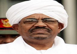 البشير يعرض على المتمردين هدنة شهرين ويحدد موعدا لجلسة حوار