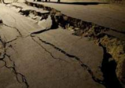 العثور على 4 ناجين و60 شخصا في عداد المفقودين بانهيار ارضى بالصين