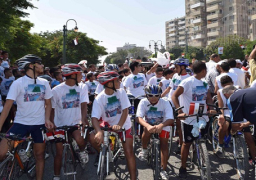 بالصور .. محافظ المنيا يشهد سباقا للدراجات ومارثون جري للإحتفال بقناة السويس