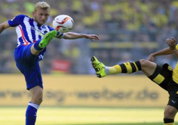 بروسيا دورتموند يهزم هيرتا برلين ويتصدر الدوري الالماني