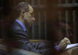 تأجيل محاكمة علاء وجمال مبارك في قضية مخالفات بيع البنك الوطني إلى 10 أكتوبر