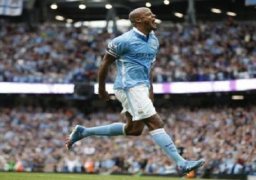 سيتي يكتسح تشيلسي بثلاثية وأرسنال يحقق فوزه الأول بالدوري الانجليزي