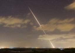 انفجار صاروخ أُطلق من غزة على إسرائيل وسقوط آخر داخل القطاع