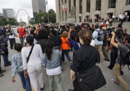 إعلان الطوارئ في فيرجسون بامريكا عقب إطلاق نار