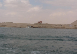 وزير الري : 8 أنفاق «مياه عذبة» أسفل القناة الجديدة لزراعة 100ألف فدان