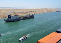 374 سفينة تعبر المجرى الملاحي لقناة السويس فى أول أسبوع لافتتاحها