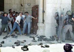 للمرة الأولى..شرطة الاحتلال تفرض وقتا محددا لدخول المصلين للأقصى