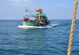عودة مراكب الصيد الثلاثة المفرج عنها بالسودان الي ميناء الأتكة بالسويس