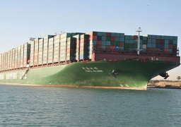 مهاب مميش: قناة السويس الجديدة تشهد عبور أكبر سفينة حاويات في العالم