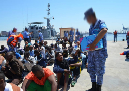 بالصور…القوات البحرية : تحبط محاولة هجرة غير شرعية لعدد (228) فرد جنسيات مختلفة