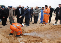 أمن مطروح يزيل 3 تعديات على خط الالف للمياه