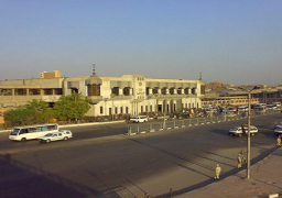 إعادة فتح طريق شبرا الخيمة / القناطر بعد قطعه بسبب انقطاع المياه