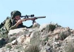 إسرائيل تصدق على استخدام القناصة لاستهداف من يتصدون لاقتحامات المستوطنين للأقصى