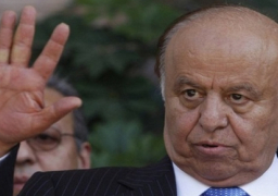 بعد 6 أشهر قضاها بالسعودية.. الرئيس اليمني يجتمع بالحكومة في عدن