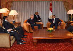 السيسى يلتقي بالرئيس الأمريكي الأسبق بيل كلينتون ويعقد لقاء مع رئيس البنك الدولي