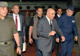 الفريق أول صدقى صبحى يعود إلي مصر بعد أداء فريضة الحج ولقاء وزير الدفاع السعودى