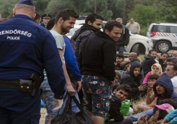 استمرار تدفق المهاجرين على ألمانيا وتظاهرات مؤيدة وأخرى رافضة لاستقبالهم عبر أوروبا