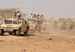 استشهاد جندي سعودي ويمنيين اثنين في قصف من قبل الحوثيين على الحدود