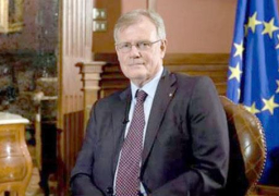 جيمس موران : الاتحاد الأوروبي يشعر بالفخر لتمويل مشروعات لمساعدة الأطفال في مصر