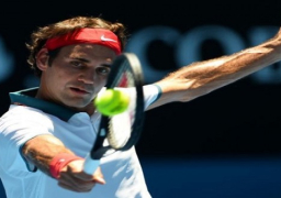 فيدرر يشق طريقه بعد انتصار ساحق في الدور الأول