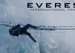 فيلم إيفرست يحول الصعود إلى قمة الجبل إلى مسألة تجارية