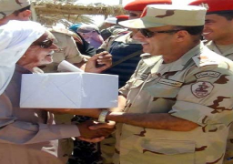 قائد الجيش الثالث الميدانى يلتقى بشيوخ قبائل وعواقل ومواطنى جنوب سيناء