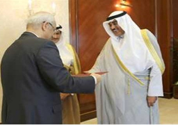 وزير الخارجية الكويتي يتسلم نسخة من أوارق اعتماد السفير المصري الجديد
