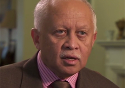 وزير الخارجية اليمني : لا علم لنا بمشاورات في مسقط .. ولا يوجد شئ اسمه تسوية