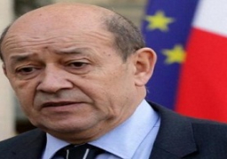 وزير الدفاع الفرنسى: بدء الضربات الجوية ضد داعش بسوريا الأسبوع المقبل