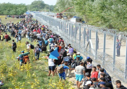 آلاف المهاجرين يصلون سلوفينيا عبر كرواتيا بعد إغلاق المجر حدودها