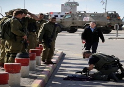 إصابة جندى إسرائيلى بجروح فى هجوم بالسكين والشرطة تطلق النار على المهاجم