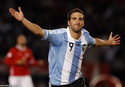 الأرجنتين تستدعي هيجوين لمواجهة البرازيل وكولومبيا في تصفيات كأس العالم