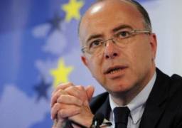 الحكومة الفرنسية طلبت اسقاط الجنسية عن خمسة “ارهابيين”