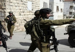 إصابة عدد من الفلسطينيين بالرصاص الحي في القدس