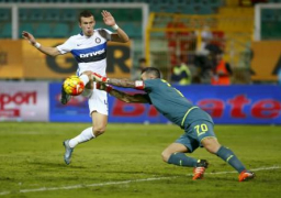 انترناسيونالي يواصل مسلسل عروضه السيئة بتعادله مع باليرمو