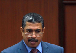 نجاة رئيس الوزراء اليمني من هجوم صاروخي استهدف الفندق الذي يقيم فية