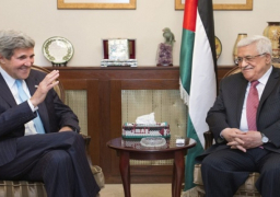 كيري يلتقي عباس في عمان لبحث تطورات الأوضاع في فلسطين