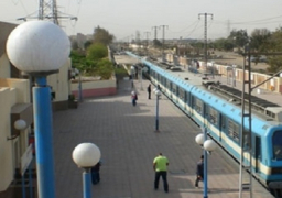 غلق محطة مترو المعادى للاشتباه بوجود سيارة مفخخة