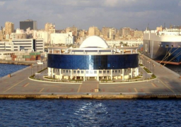 فتح مينائي الإسكندرية والدخيلة بعد تحسن الأحوال الجوية