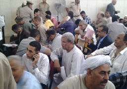 مشادات بين مندوبى المرشحين في المنيا بسبب “توجيه الناخبين”