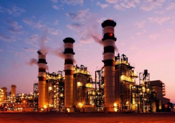 النفط يهبط 2 % الي أدنى مستوى في 3 أسابيع بفعل قفزة مخزونات امريكا