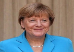 استطلاع : شعبية ميركل ما زالت مرتفعة رغم مخاوف بشأن أزمة اللاجئين