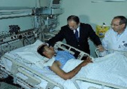 وزير الداخلية لمصابى الشرطة: للوطن رجال يحمونه من كافة المخاطر مهما بلغت التضحيات