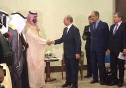 السعودية: نريد حكومة انتقالية بسوريا تؤدى إلى رحيل بشار الأسد