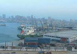 ميناء الإسكندرية يستقبل 180 ألف طن بضائع