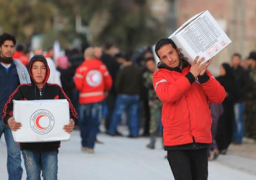 وصول مساعدات إنسانية إلى قرى سورية محاصرة