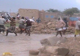 إجلاء 2000 أسرة في اليمن بعد تدمير 180 منزلا لهم جراء إعصار تشابالا